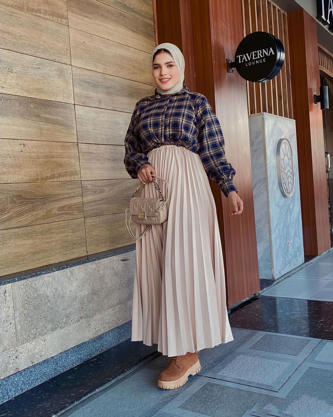 PLEATED SKIRT