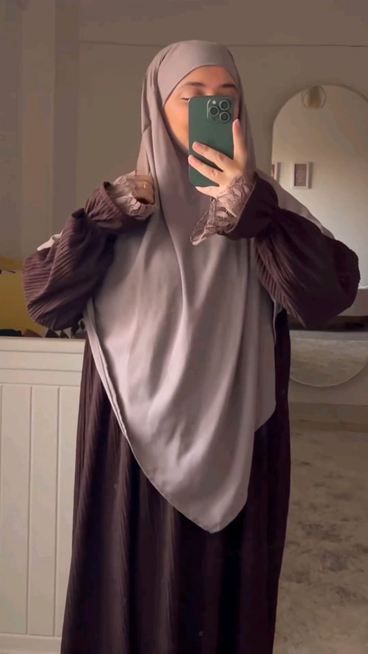 El amirat dress