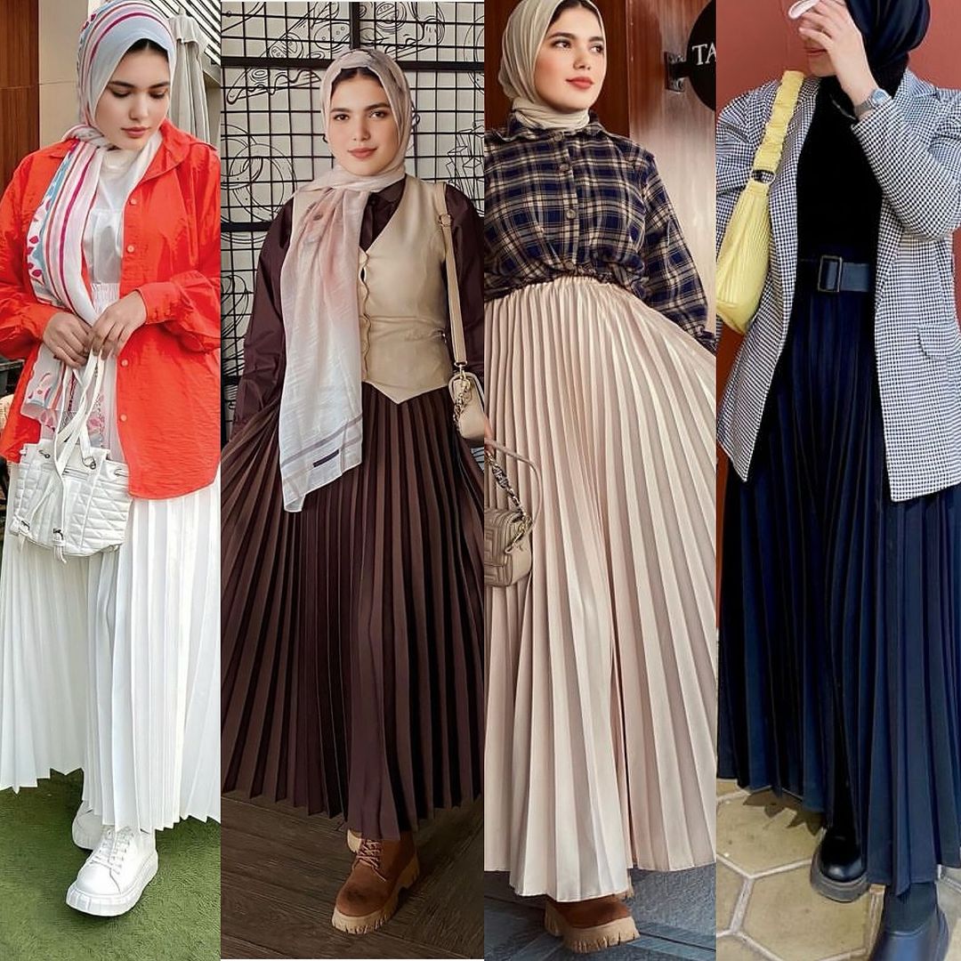 PLEATED SKIRT