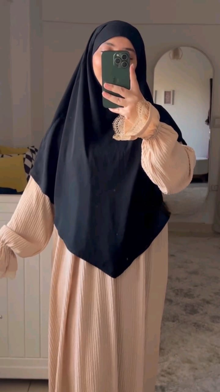 El amirat dress
