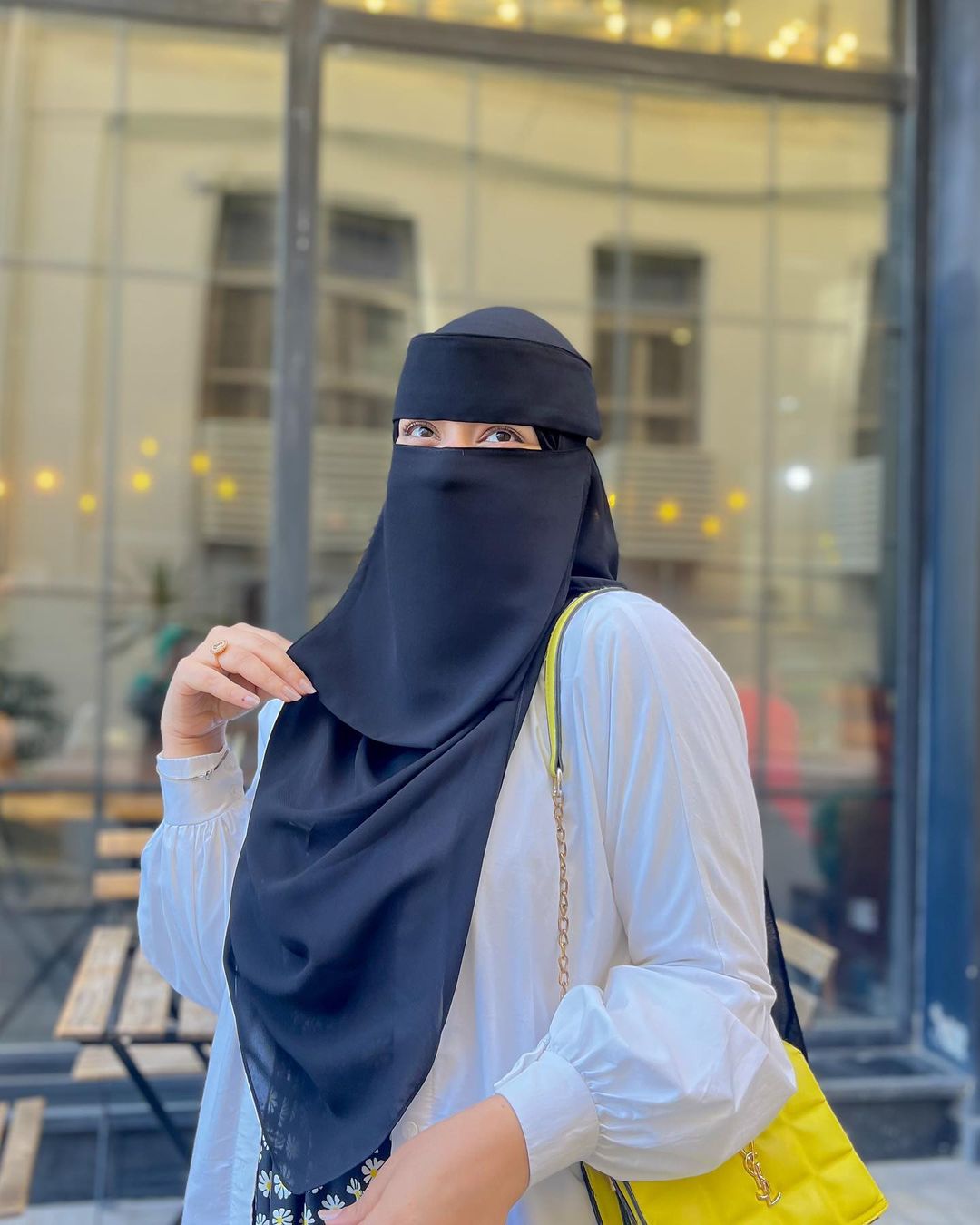 Saudi niqab (Hardened forhead with tinda)