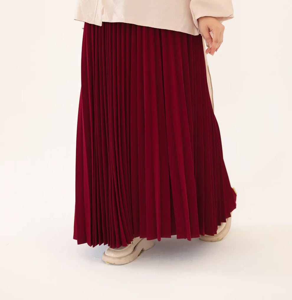 Pleated skirt (Crepe Material)