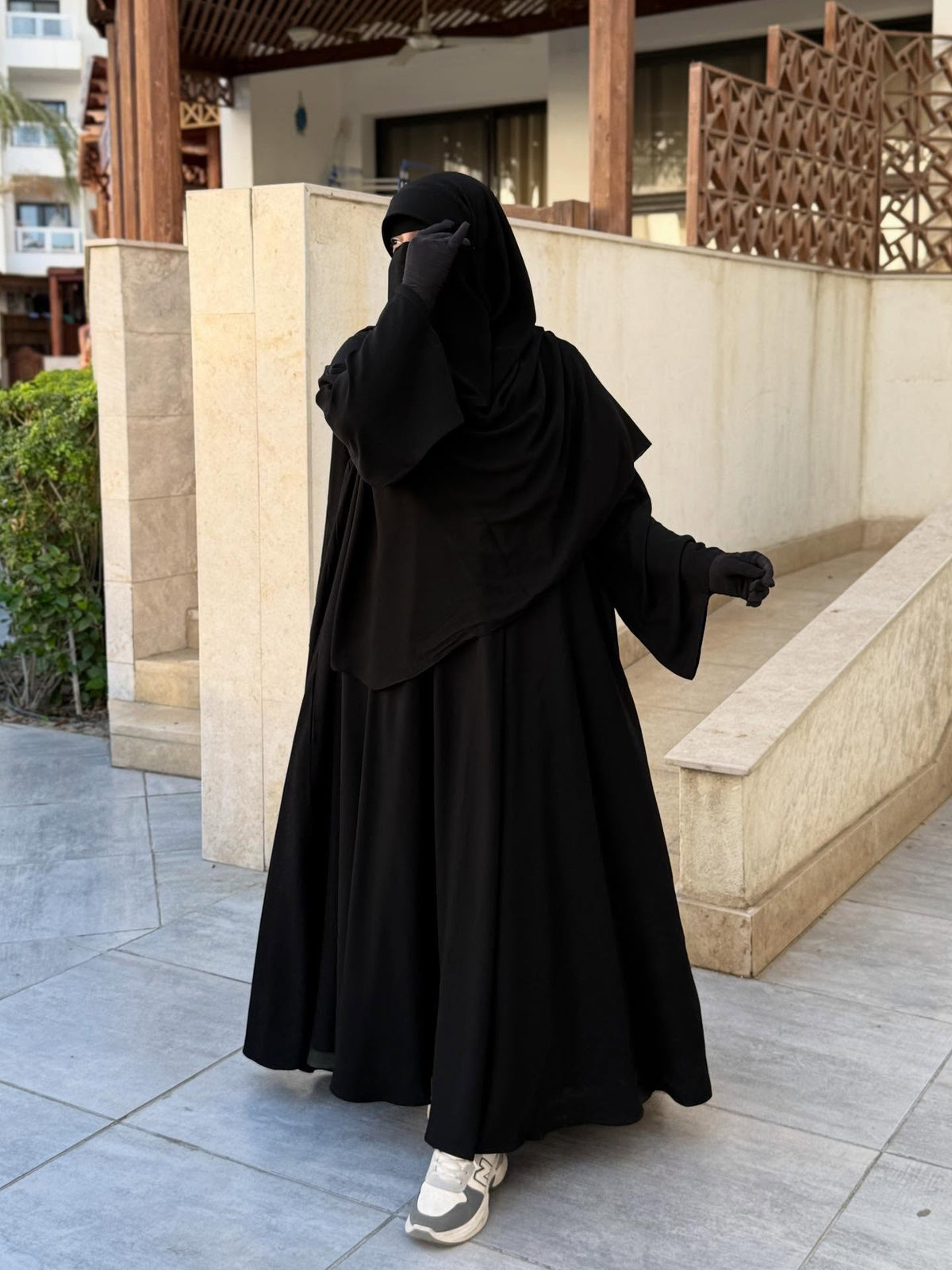 MALAYSIAN KHIMAR WITH BUILT-IN BONNET