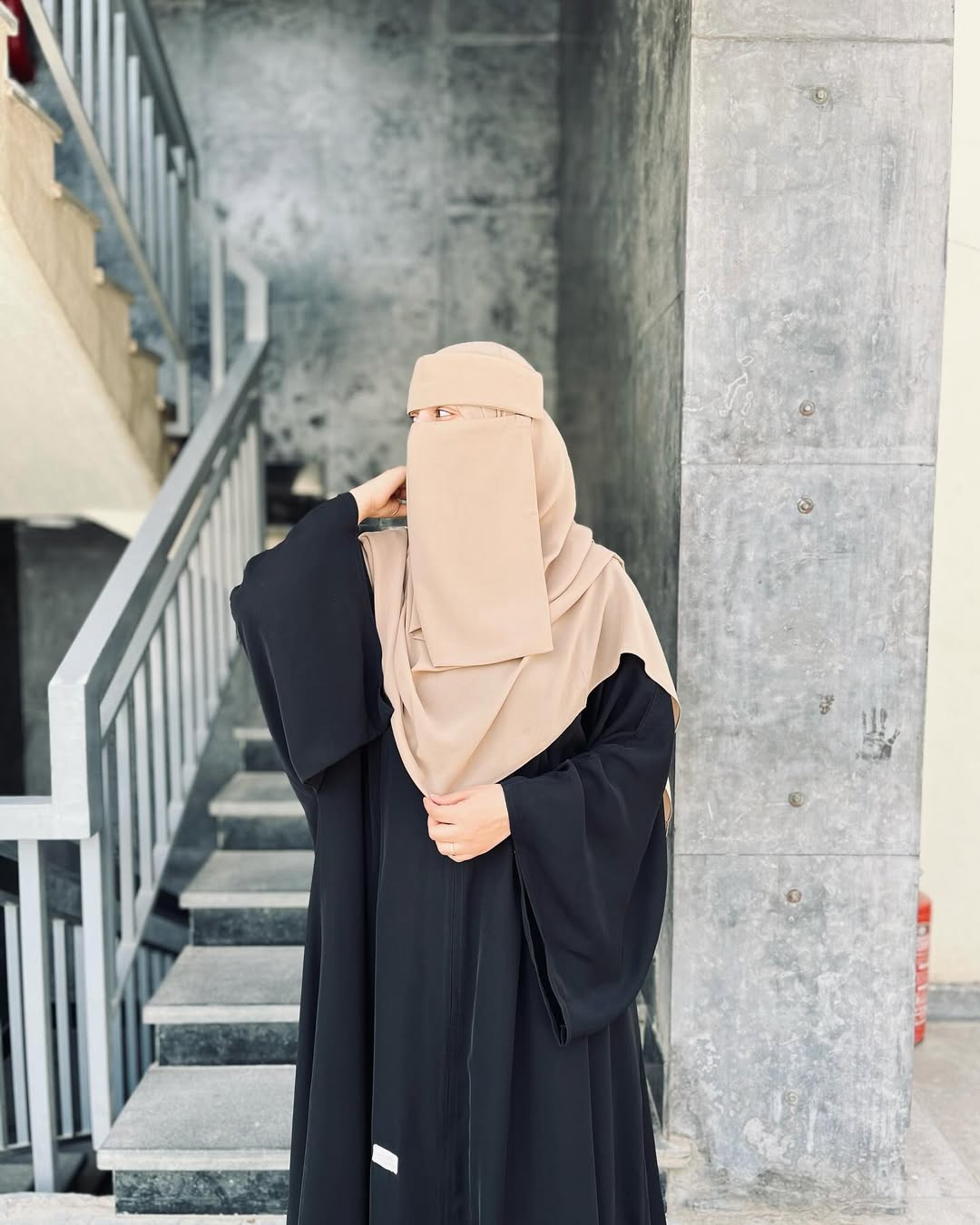 SAUDI NIQAB WITH RECTANGLE HIJAB