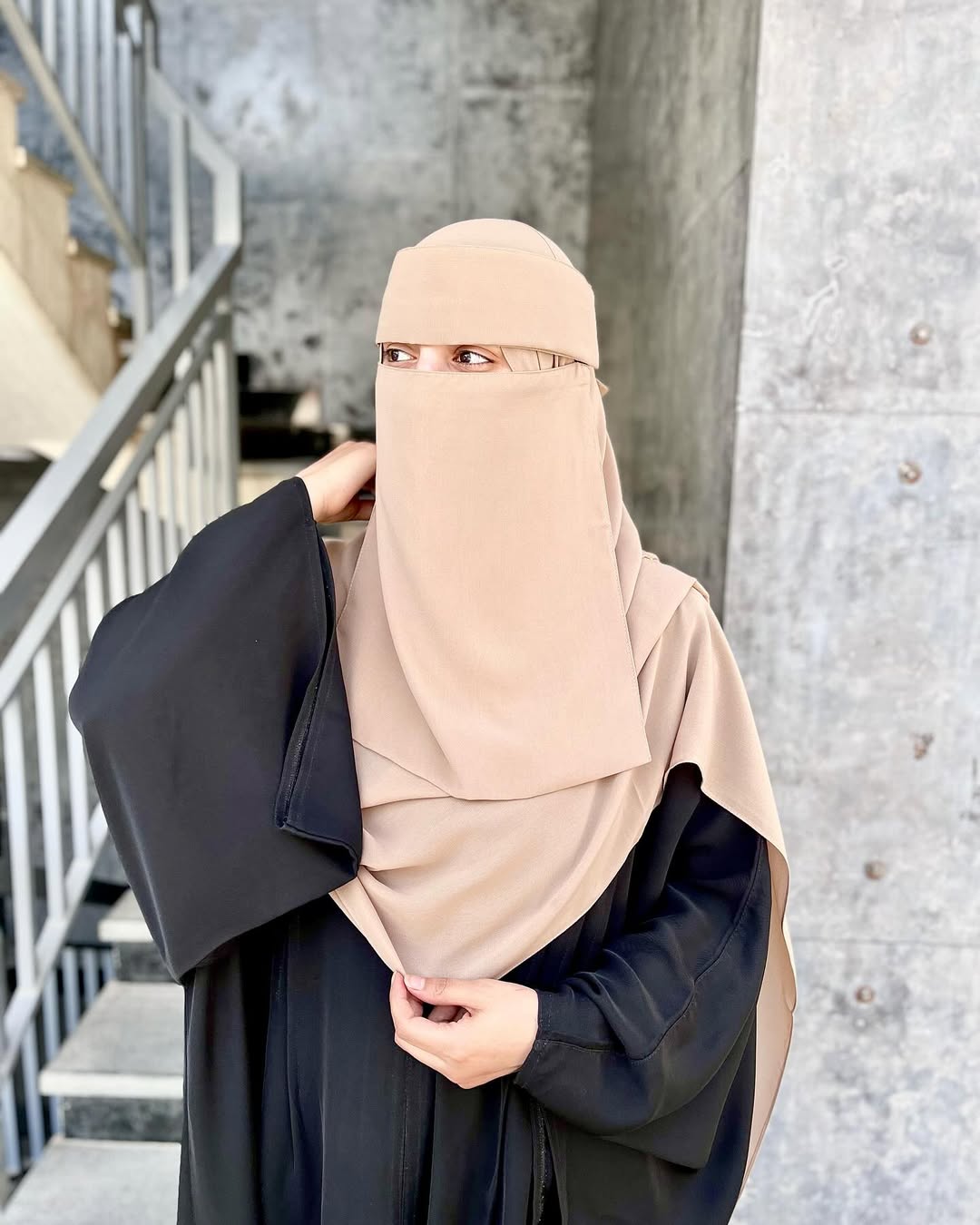 SAUDI NIQAB WITH RECTANGLE HIJAB