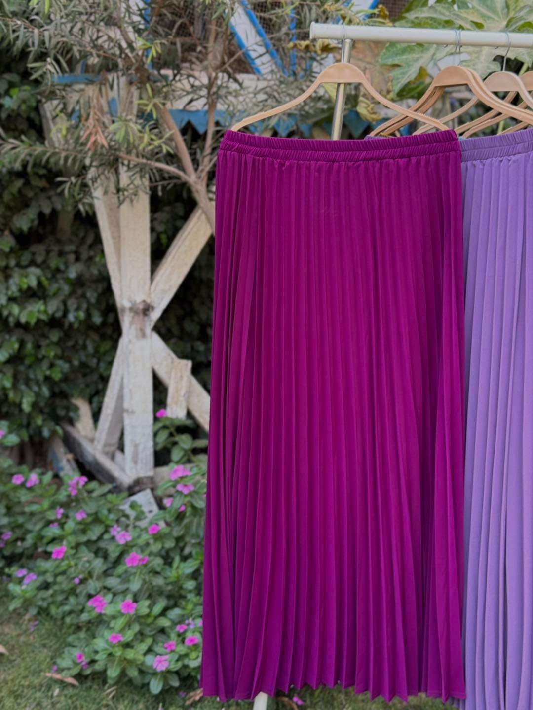 Pleated skirt (Crepe Material)